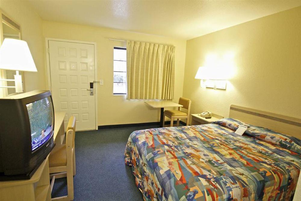 Motel 6-Coalinga, Ca - East חדר תמונה